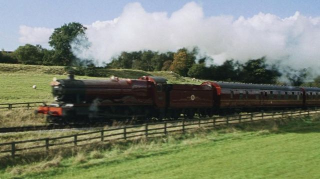 The replica of the Hogwarts Express in Harry Potter and the sorcerer's stone