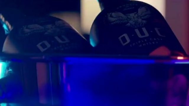 Le Whisky D.U.C dans le clip Friday de Booba