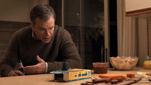 Crackers Ak Mak in Downsizing