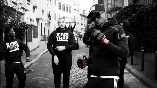 La veste Adidas noire dans le clip Afro Trap La de MHD | Spotern