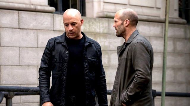 Cuir Gris Manteau porté par Deckar Shaw (Jason Statham) comme on le voit dans Le Destin et Le Furieux