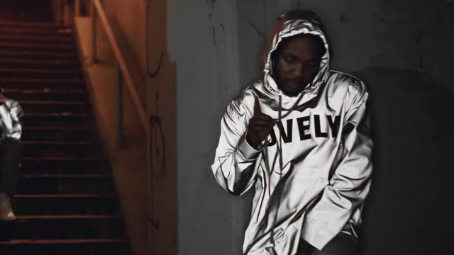 Belle Veste portée par Kendrick Lamar comme on le voit dans l'Amour de Vidéo Clip feat. Zacari