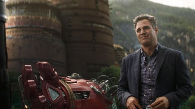 The plaid shirt of Bruce Banner / the Hulk (Mark Ruffalo) in Avengers: Infinity War