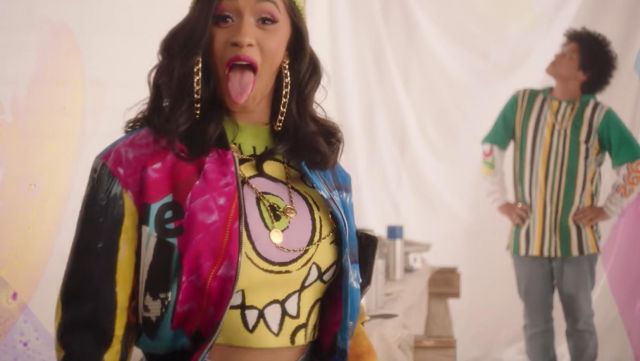 The crop top green Cardi B in Smoothness of Bruno Mars