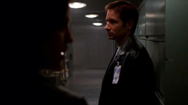 FBI ID License Badge worn by Fox Mulder (David Duchovny) as seen in The X Files S08E17
