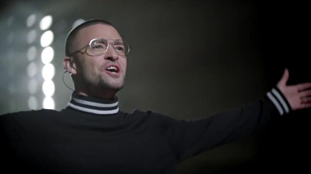Le pull à col roulé de Justin Timberlake dans son clip Filthy