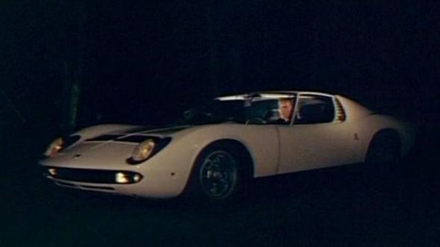 The Lamborghini Miura P400 of 1967 Johnny Hallyday in his clip, I shouted to the night