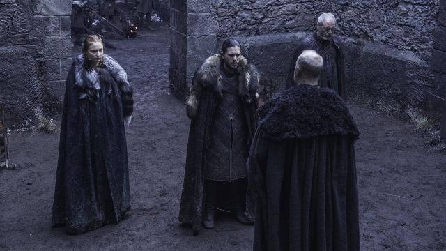 The cloak of rank of the night of Jon Snow (Kit Harington) in Game Of Thrones S06E07