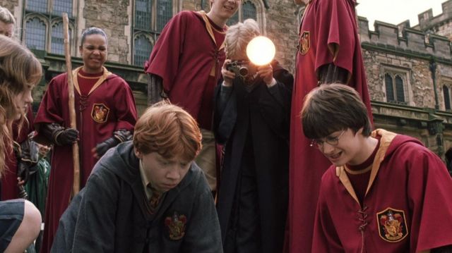 La tenue de Quidditch portée par Harry Potter (Daniel Radcliffe) dans Harry Potter et la Chambre des Secrets
