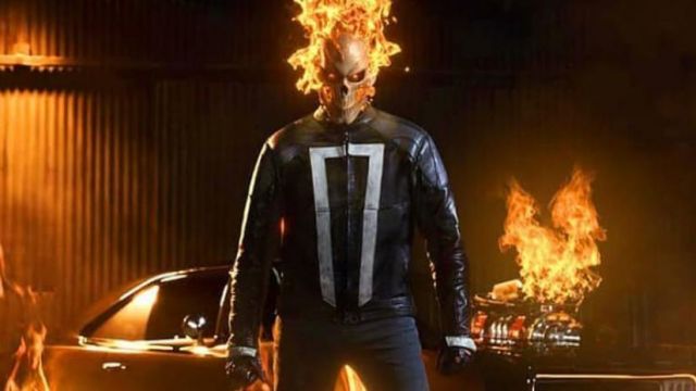 Veste en cuir portés par Robbie Reyes / Ghost Rider (Gabriel Luna) comme on le voit dans Marvel Agents Of S. H. I. E. L. D. S04E01