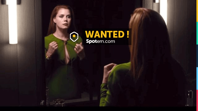 The green dress of Susan (Amy Adams) in Nocturnal Animals