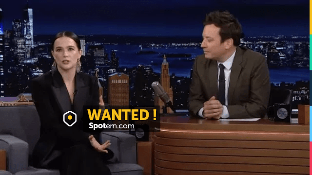 Black smoking suit worn by Zoey Deutch in The Tonight Show Starring ...