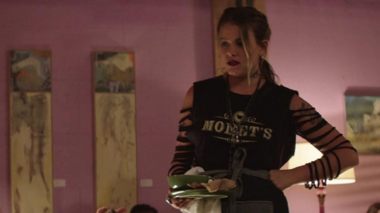 Top "the one underneath, not the one" worn by Skye Miller (Sosie Bacon) in 13 Reasons Why