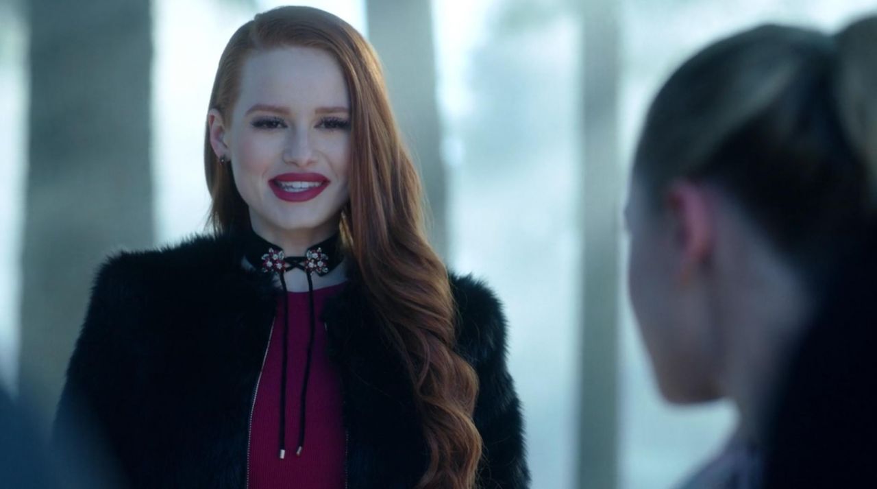 The collar flush with neck of Cheryl Blossom (Madelaine Petsch) in ...