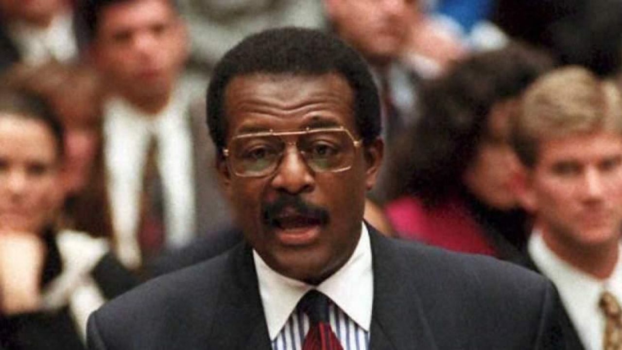 The glasses worn by Johnnie L. Cochran Jr. in the documentary, OJ ...