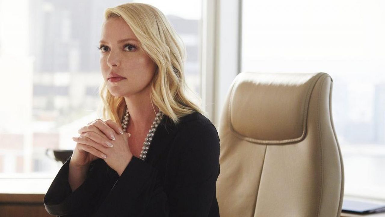 The desk chair Samantha Wheeler (Katherine Heigl) in Suits : Lawyers-to ...