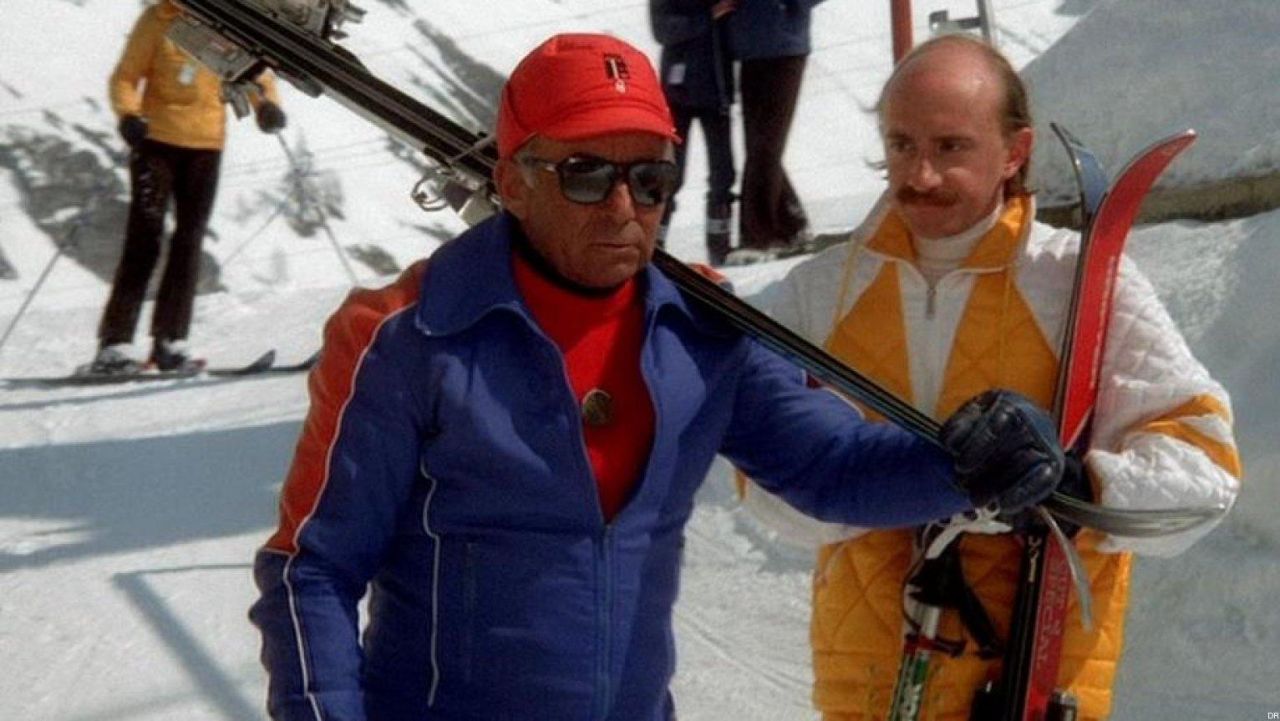 Film Les Bronzés Font Du Ski Youtube La combinaison de ski portée par Jean-Claude Duss (Michel Blanc) dans