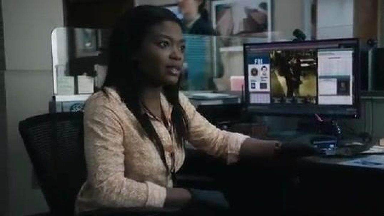 Yellow top worn by Analyst Kristen Chazal (Ebonee Noel) in FBI (S01E21) .