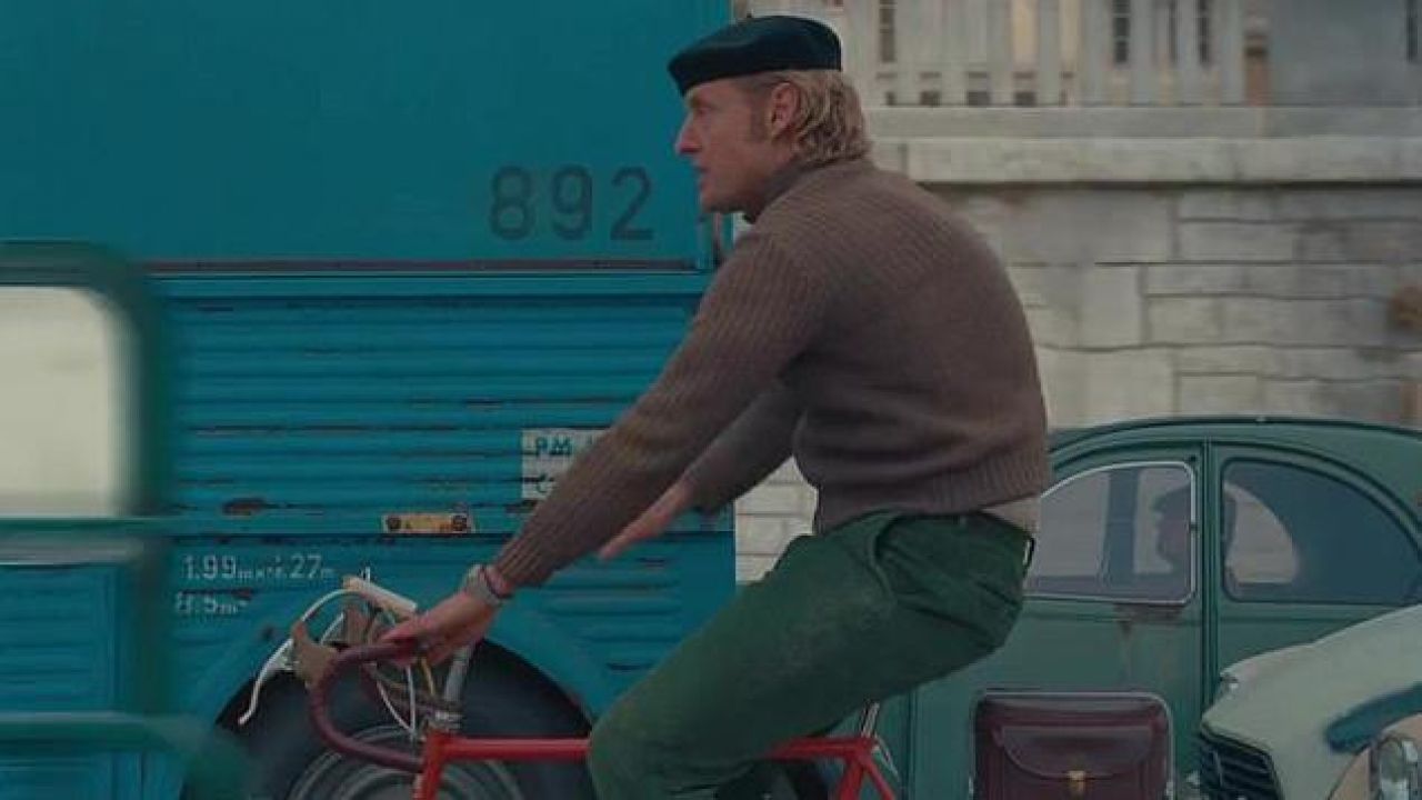 Green pants worn by Herbsaint Sazerac (Owen Wilson) as seen in The