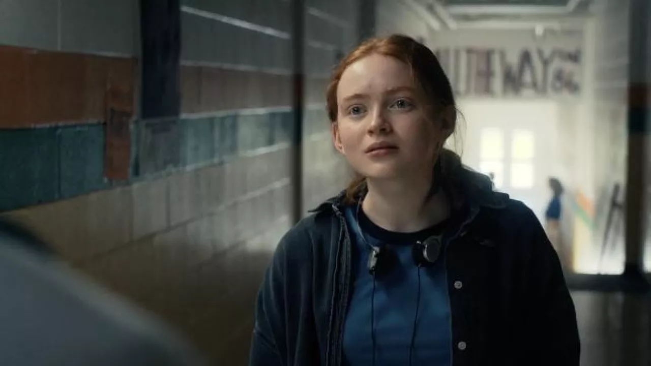 The denim overshirt worn by Max Mayfield (Sadie Sink) in the series ...