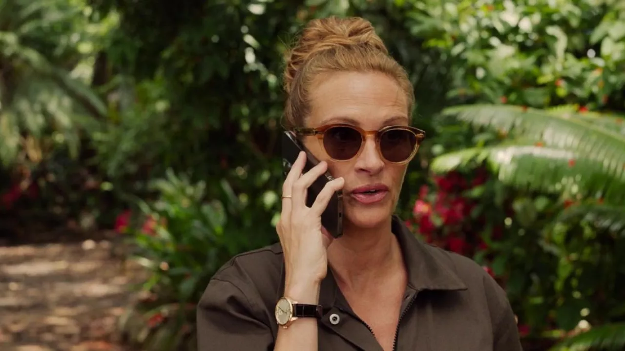 Gold watch worn by (Julia Roberts) as seen in Ticket to