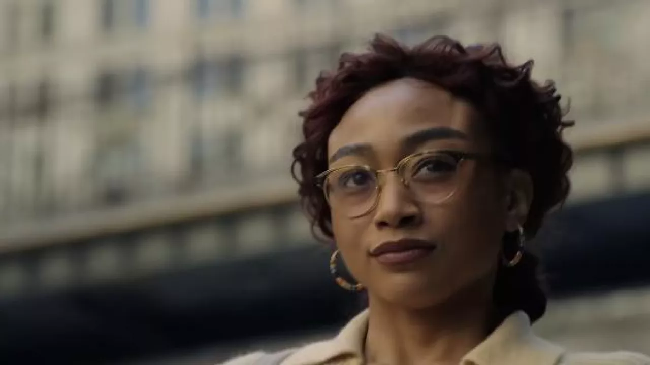 Loop earrings worn by Hannah Kim (Tati Gabrielle) as seen in