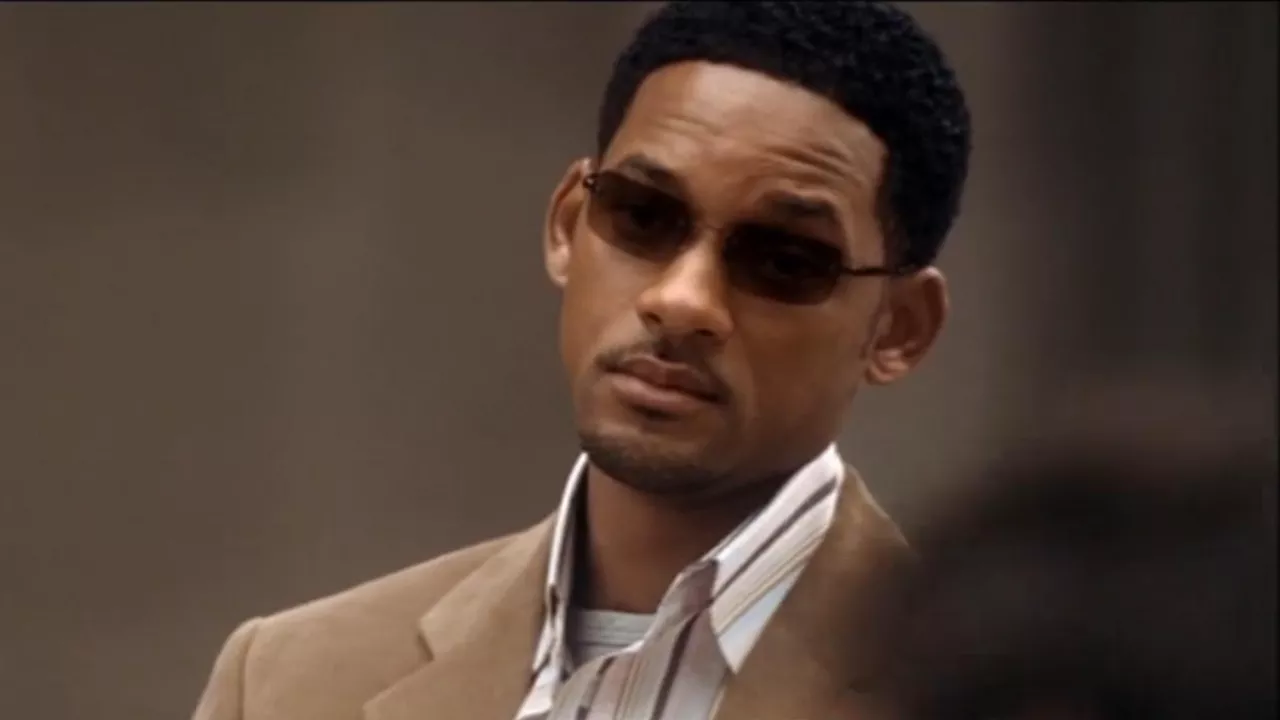 Sunglasses worn by Hitch (Will Smith) in Hitch movie | Spotern