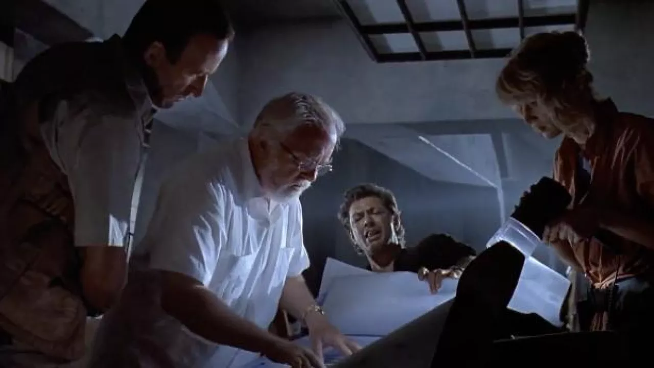 Flashlight used by Ellie (Laura Dern) in Jurassic Park Spotern