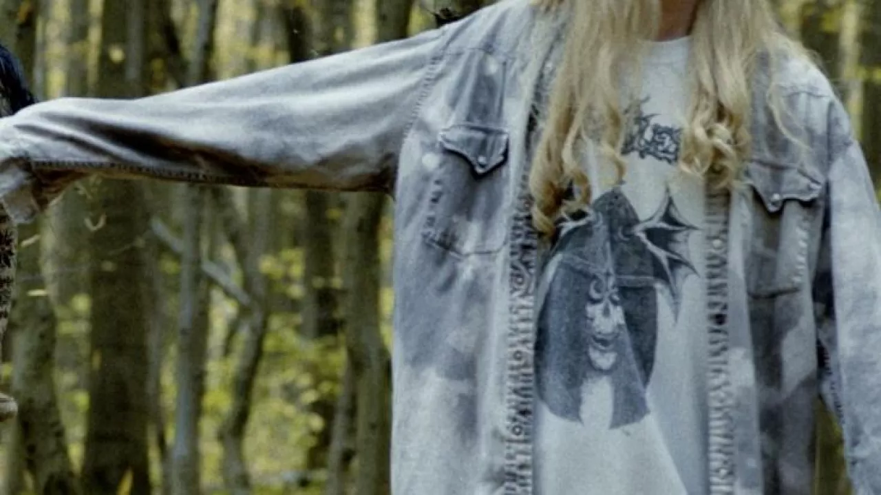 Baggy Washed Gray Denim Jacket worn by Pelle 'Dead' Ohlin (Jack Kilmer ...