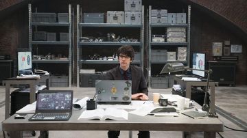 La computadora de Q (Ben Whishaw) en Spectre