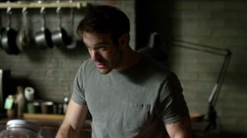 La lámpara de escritorio en la cocina de Matt Murdock en Daredevil