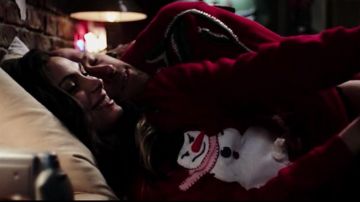 El suéter navideño de Vanessa en Deadpool