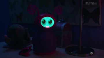 Le lutin lumineux de Minx dans The Whispers