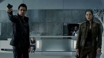 Black jacket of Colin Farrell in Total Recall