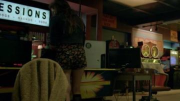 Pantalones cortos de flores de Darlene Mr Robot