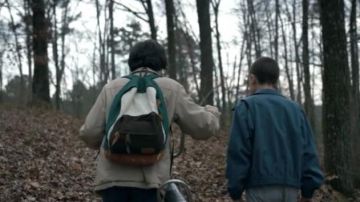 The backpack of Mike Wheeler (Finn Wolfhard) in Stranger Things S01E07
