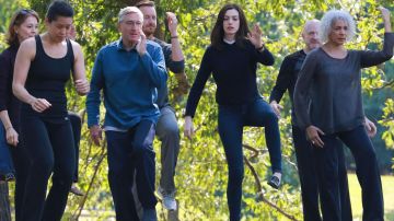 The holding of Anne Hathaway in The New Intern