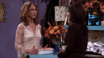Top de encaje de Rachel Green (Jennifer Aniston) en Friends S08E09