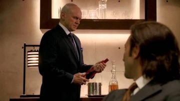 The whisky MacCutcheon of Charles Widmore in Lost