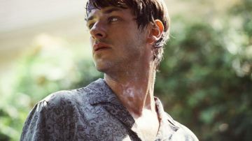 La chemise de Louis (Gaspard Ulliel) dans Juste la Fin du monde