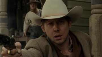 Le chapeau beige de William (Jimmi Simpson) dans Westworld
