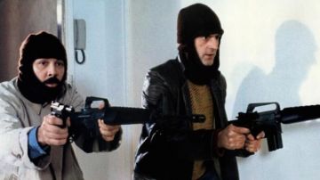 Les cagoules de Daniel Auteuil et Gérard Jugnot dans Pour Cent Briques t'as plus rien