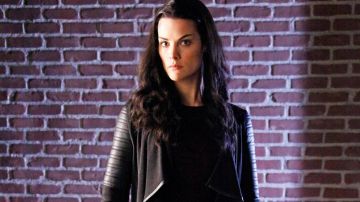 chaqueta sif (Jaimie Alexander) en la serie Agent of Shield