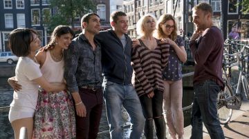 Suéter a rayas de Riley Blue (Tuppence Middleton) en Sense8