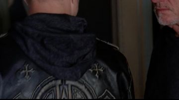 The leather jacket of Jesse Pinkman (Aaron Paul) in the series Breaking Bad (Season 5 Episode 2)