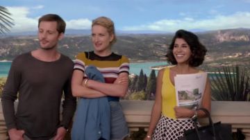 Le sac à main noir de Juliette (Reem Kherici) dans Jour J