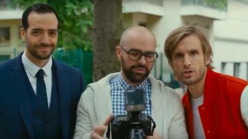 Les lunettes de vue de Augustin (Julien Arruti) dans Alibi.com