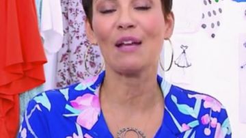 La chemise à fleurs de Cristina Cordula dans Les reines du Shopping du 14/06/17