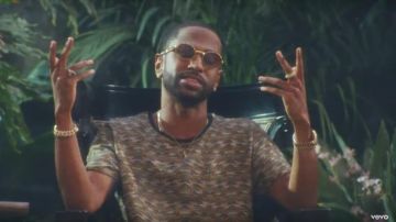 Le t-shirt imprimé de Big Sean dans le clip Feels de Calvin Harris