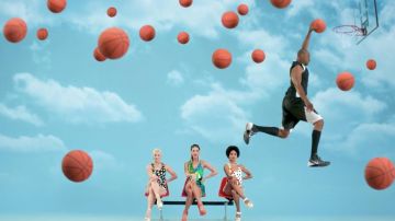 Les sneakers Nike du joueur de basket dans le clip This How We Do de Katy Perry